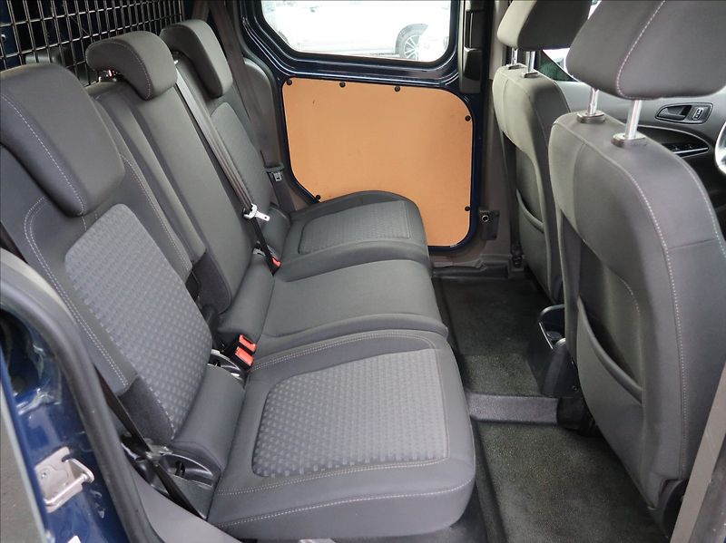 Ford Transit Connect 1,5 EcoBlue,74kW,1majČR,DPH - fotka 18 z 24