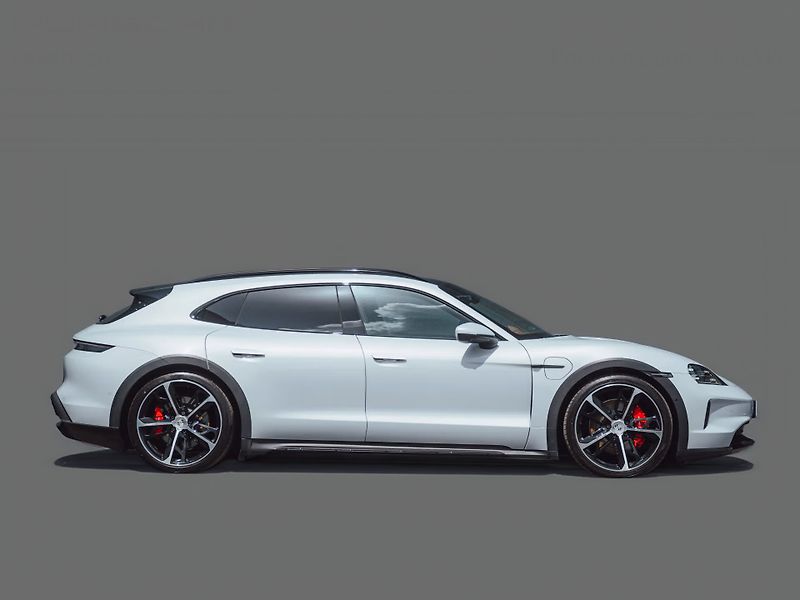 Porsche Taycan 4S Cross Turismo Pano BOSE 360 - fotka 4 z 25