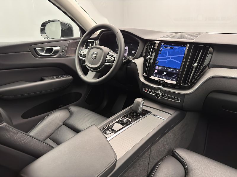 Volvo XC60 T6 AWD RECHARGE BRIGHT PLUS  - fotka 26 z 48