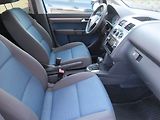Volkswagen Touran (2009) 1.9 TDI, Automat, Serv.kniha - náhled 9