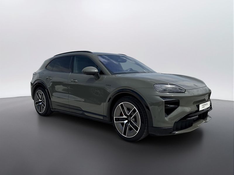 Porsche Cayenne Turbo Electric - fotka 5 z 29
