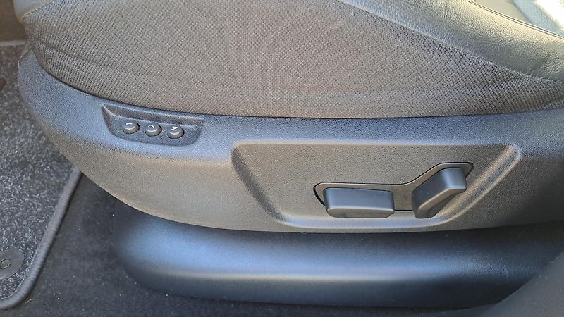 Citroën Grand C4 SpaceTourer 1.5 BLUEHDI BUSINESS LOUNGE - fotka 21 z 28