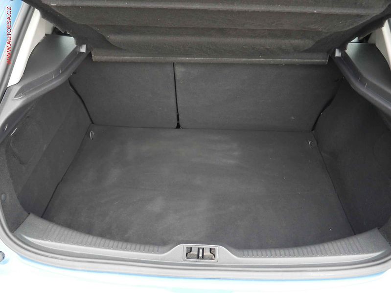 Renault Mégane (2013) 1.2 TCE, ČR, autoAC, temp - fotka 7 z 17