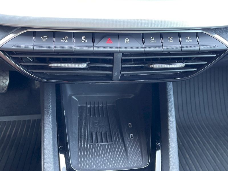 Škoda Octavia (2024) 1.5 TSI 110kW MHEV DSG Selecti - fotka 12 z 32
