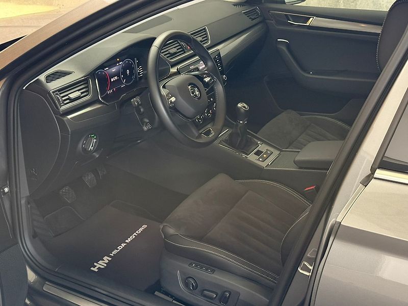 Škoda Superb 2.0TDI 110kW LED Webasto Tažné - fotka 11 z 40