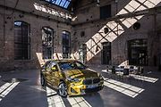 BMW X2.