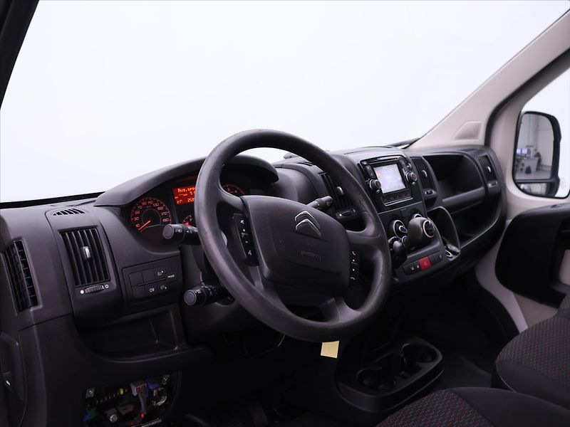 Citroën Jumper 2.0 HDI 96kW CZ Klima L2H2 DPH - fotka 26 z 34