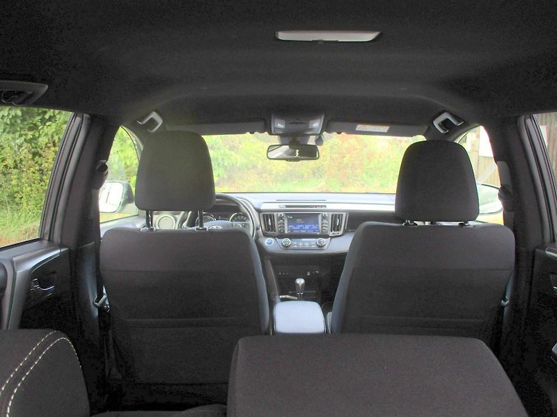 Toyota RAV4 2.5Hybrid 137TKM*T. ZAŘ*SERVIS - fotka 35 z 50