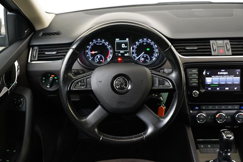 Škoda Octavia - fotka 18 z 26