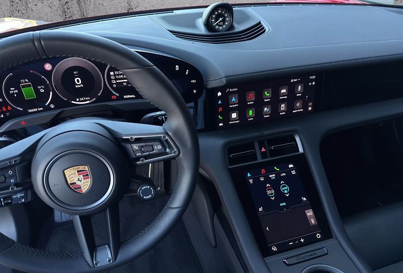 Porsche Taycan Sport Turismo 360 BOSE Pano - fotka 20 z 23