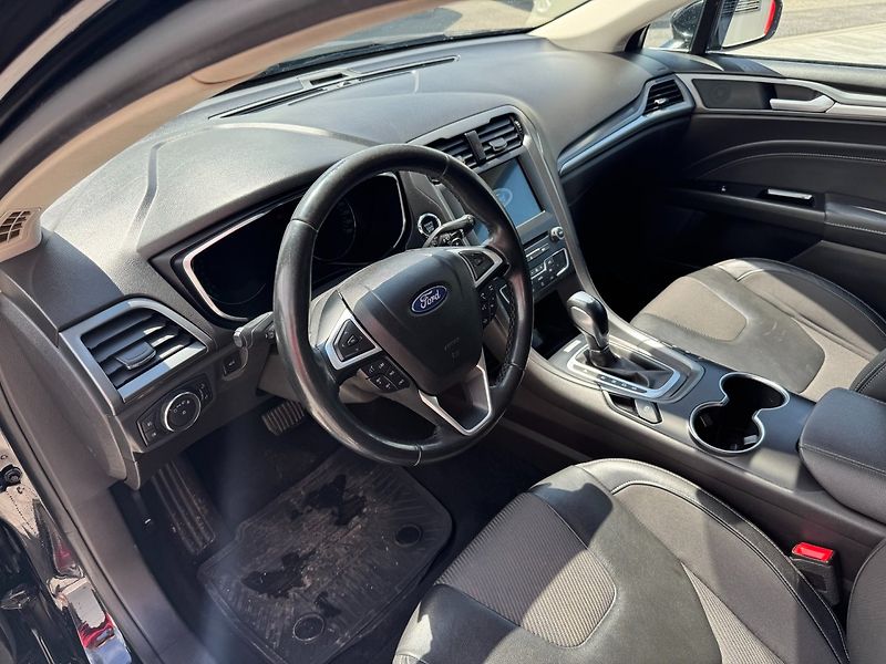 Ford Mondeo (2018) Titanium 2.0 TDCi 110kW - fotka 12 z 35