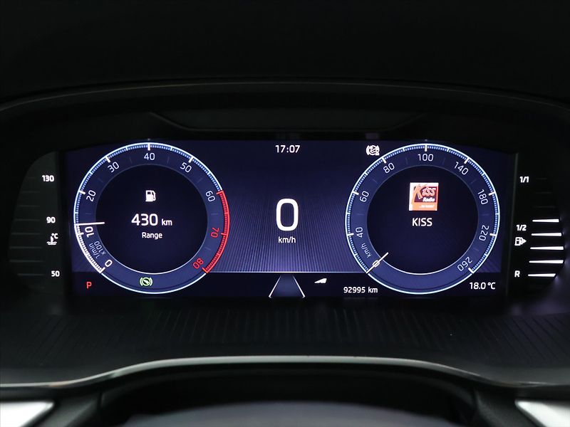 Škoda Octavia 1,5 TSI DSG CZ Style 1.Maj DPH - fotka 19 z 37