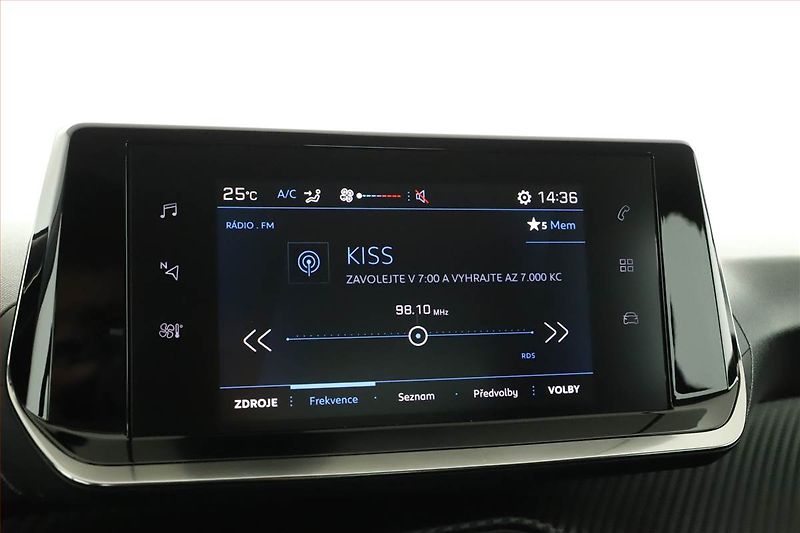 Peugeot 208 (2021) 1.2 PureTech, ČR,1.maj - fotka 11 z 12