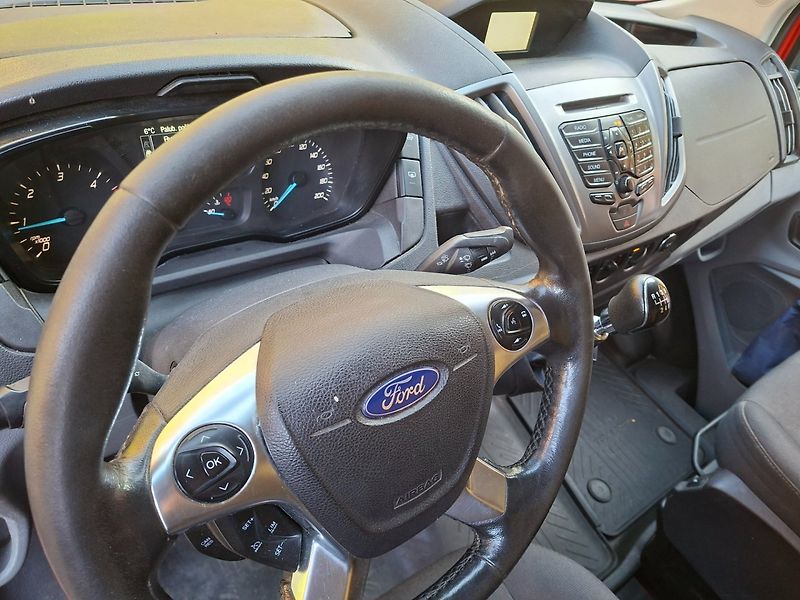 Ford Transit (2017) 2.0TDCI 96kW 4X4 -NEZ.TOPENÍ - fotka 10 z 21