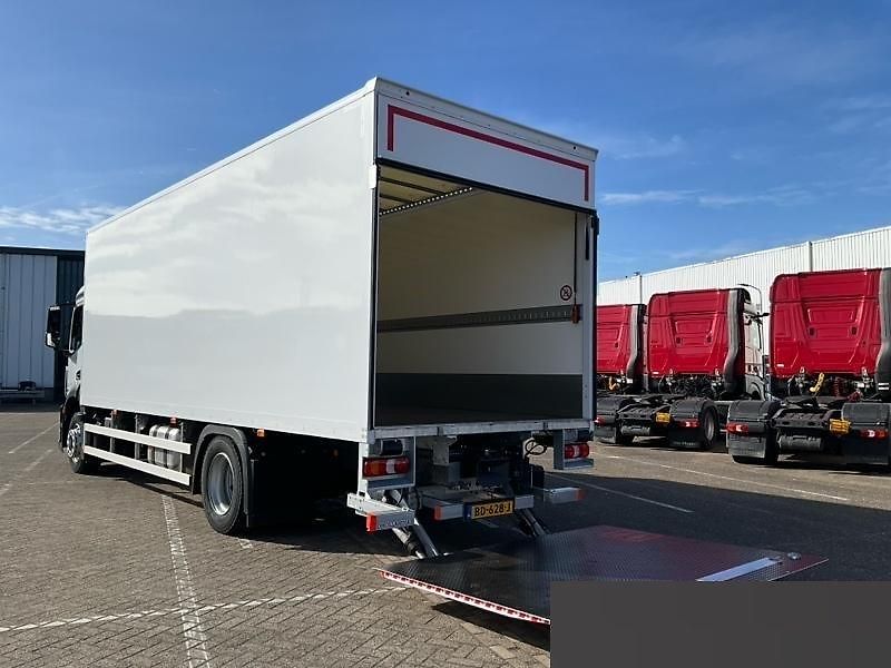 Mercedes-Benz Actros (2026) 1827 skříň + HČ EURO 6 - fotka 6 z 10