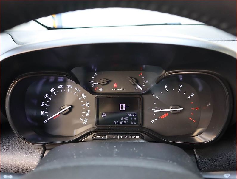 Citroën C3 Aircross (2024) Feel 1.2 PureTech, Serv.kniha - fotka 11 z 20