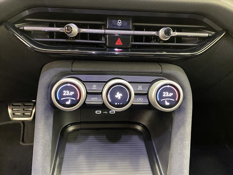 Škoda Kodiaq 1,5 TSI 150kW iV SportLine - fotka 19 z 26
