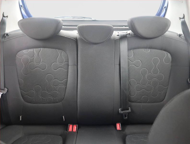 Hyundai i20 (2009) 1.4, Tažné, jezdí výborně - fotka 10 z 14