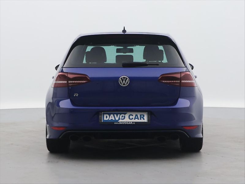 Volkswagen Golf 2,0 TSI R 221kW 4Motion DSG - fotka 6 z 35