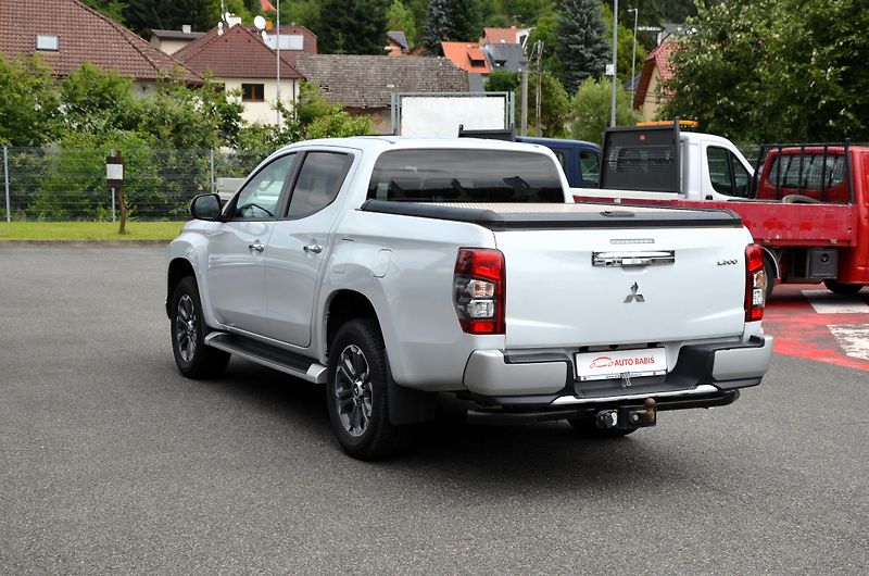 Mitsubishi L200 (2022) INTENSE 2.2 DI-D 4WDDOUBLE CAB - fotka 5 z 17