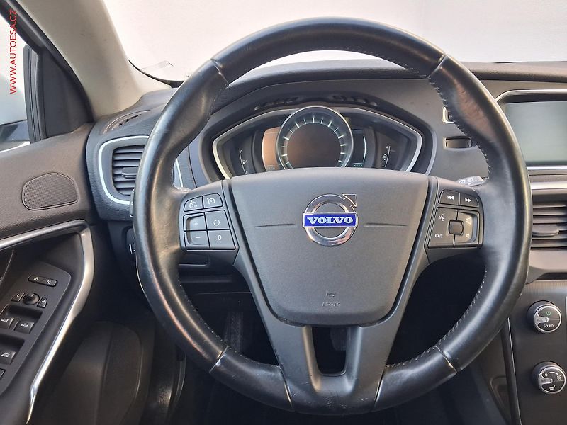 Volvo V40 (2013) 1.6 T2, Navi, bixen - fotka 11 z 15