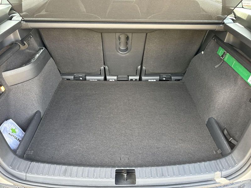 Škoda Karoq (2020) 2.0 TDI Ambition - fotka 25 z 31