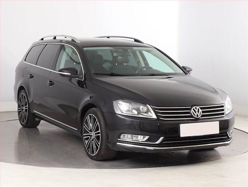 Volkswagen Passat (2013) Highline 2.0 TDI, Serv.kniha - fotografie inzerátu
