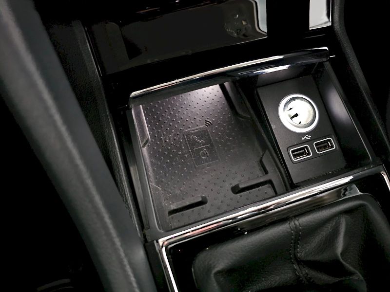 Škoda Karoq (2019) 1.5TSI 110KW AMBITION - fotka 24 z 30