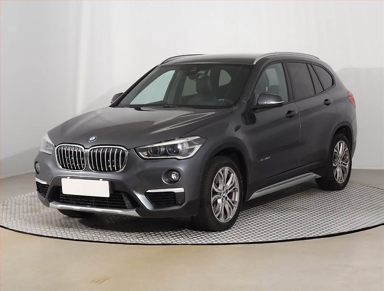 BMW X1 (2016) xDrive25d, 4X4, Automat - fotka 2 z 17