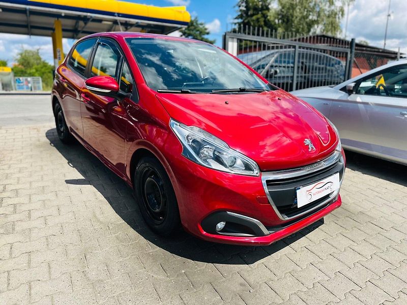 Peugeot 208 (2018) 1.2i APP, PureTech 100%KM - fotka 1 z 14