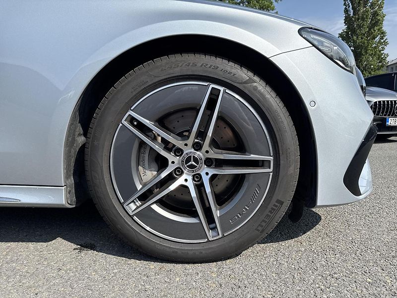 Mercedes-Benz Třídy E E 220d 4M kombi. - fotka 15 z 17