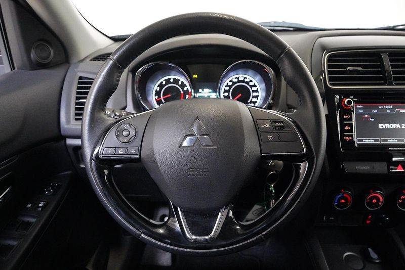 Mitsubishi ASX - fotka 17 z 26