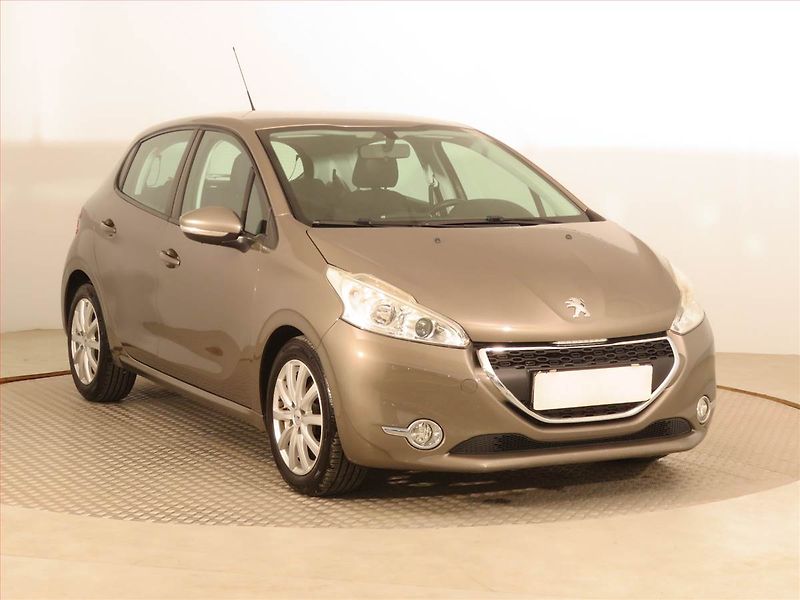 Peugeot 208 (2013) 1.4 VTi, Serv.kniha, Tempomat - fotografie inzerátu