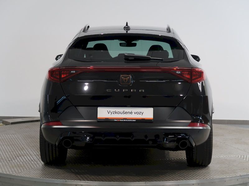 Cupra Formentor (2024) VZ 2.0TSI 180KW DSG - fotka 9 z 47