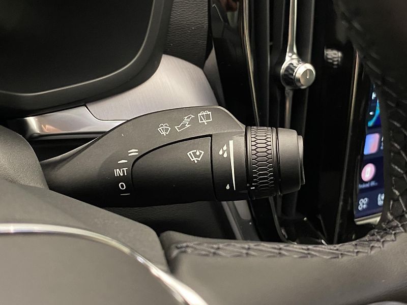 Volvo V60 (2026) B4 AUT CORE - fotka 30 z 56