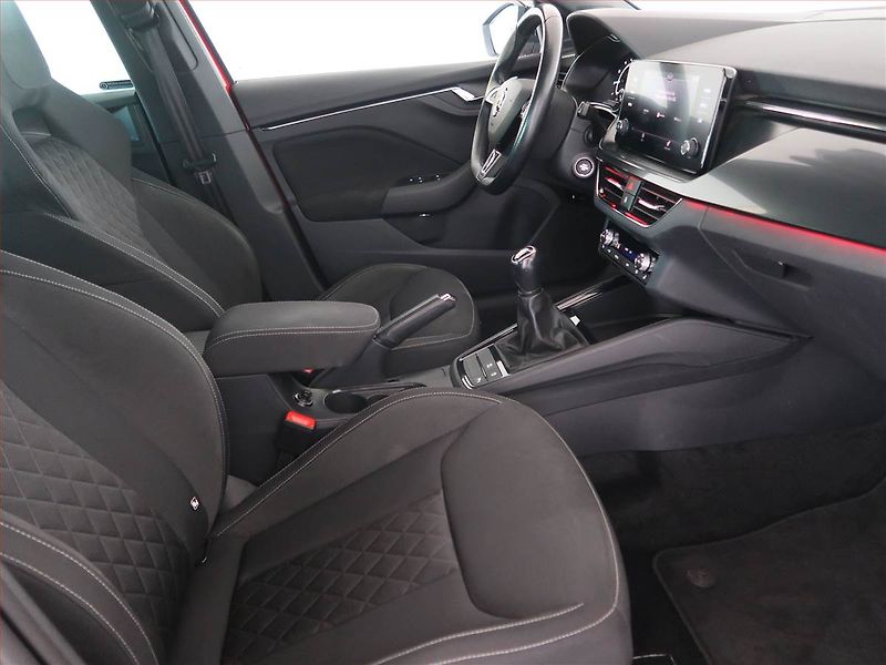 Škoda Scala (2019) Style 1.0 TSI, Serv.kniha - fotka 9 z 16