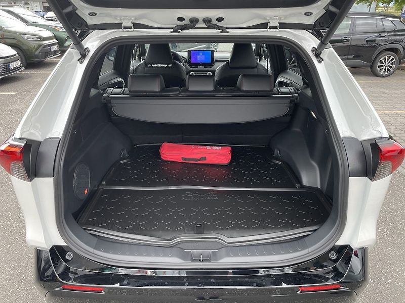 Toyota RAV4 2.5 Plug-in Hybrid ODBĚR ihned - fotka 6 z 32