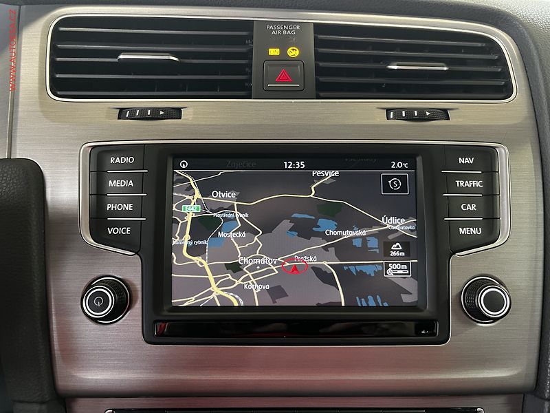 Volkswagen Golf (2015) 1.6 TDi Variant, Comfortline - fotka 11 z 18