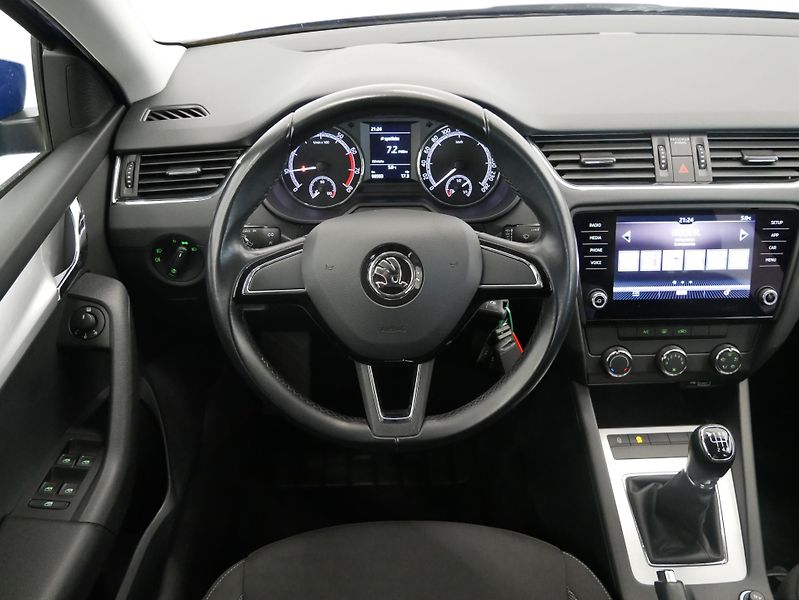 Škoda Octavia - fotka 15 z 24