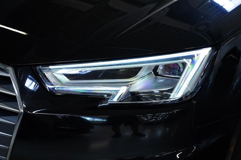 Audi A4 - fotka 9 z 26