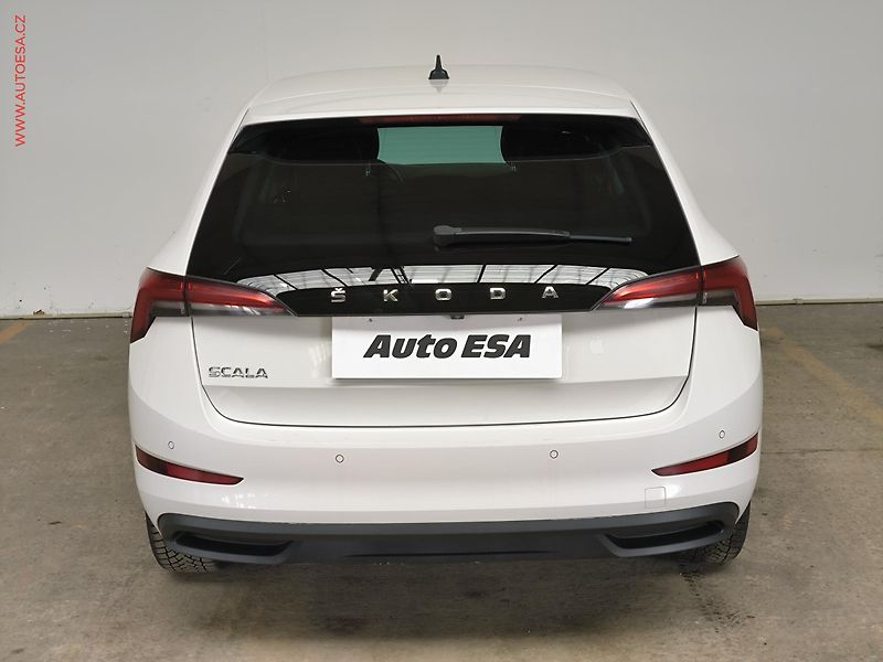 Škoda Scala (2021) 1.5 TSi, ČR, DSG, LED, kamera - fotka 5 z 17