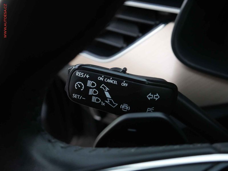 Škoda Scala (2023) 1.0TSi, 1.maj,ČR, Style, DSG - fotka 15 z 19
