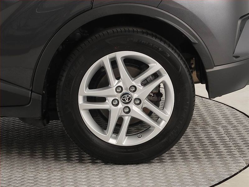 Toyota C-HR (2021) 1.8 Hybrid - fotka 15 z 18