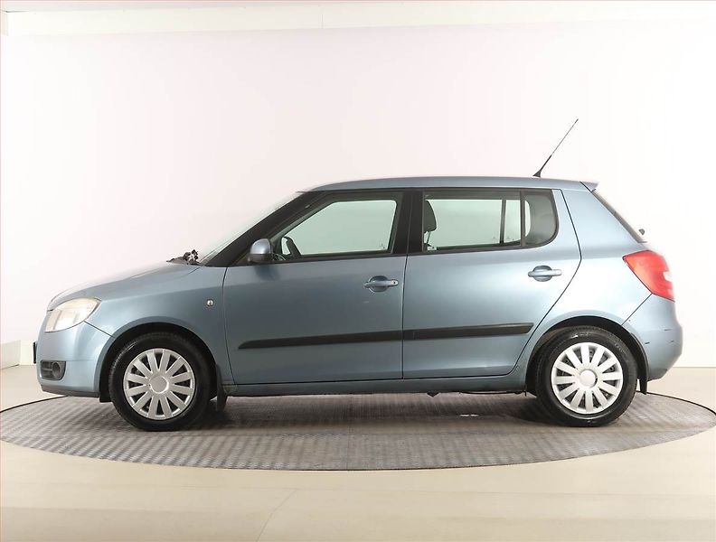 Škoda Fabia (2008) Ambiente 1.2, nová STK - fotka 3 z 15