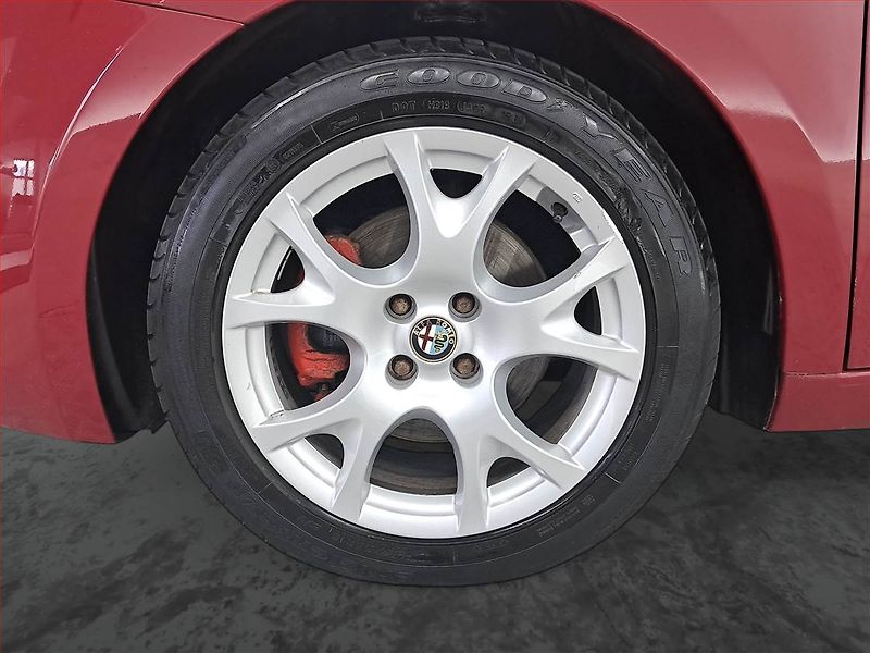 Alfa Romeo MiTo (2009) 1.4 T MultiAir, jezdí výborně - fotka 14 z 16