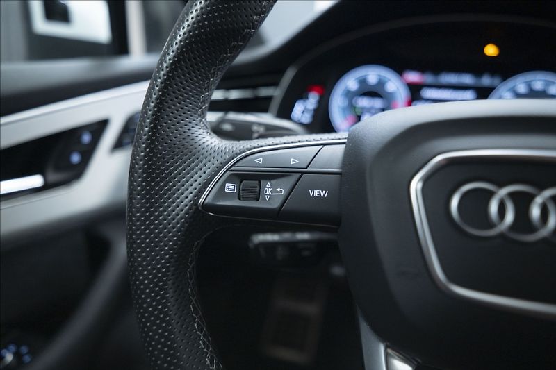 Audi Q7 3,0 TDI QUATTRO S-LINE ČR - fotka 23 z 45