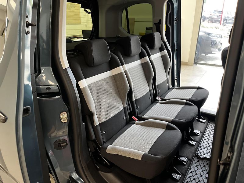 Citroën Berlingo (2026) MAX Diesel 130k Automatic - fotka 10 z 24