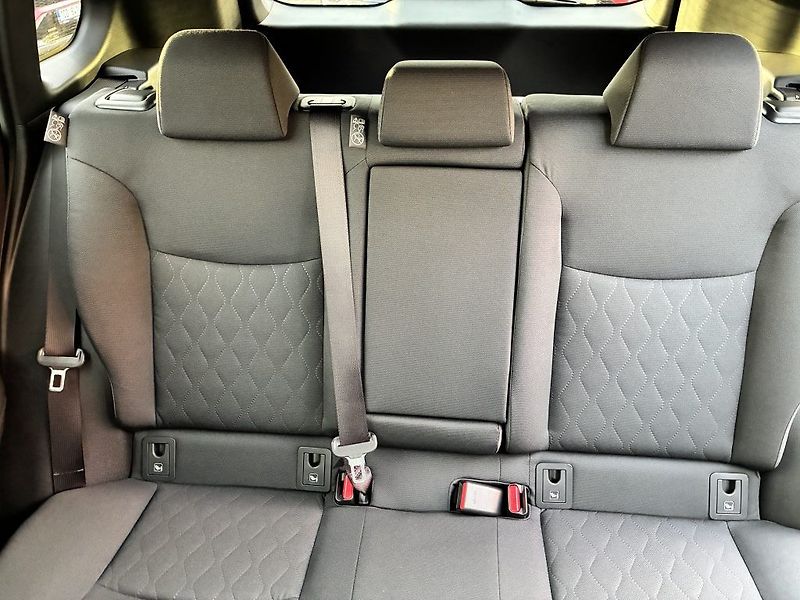 Toyota Corolla Cross 1.8 Hybrid MC25 Style - fotka 24 z 26