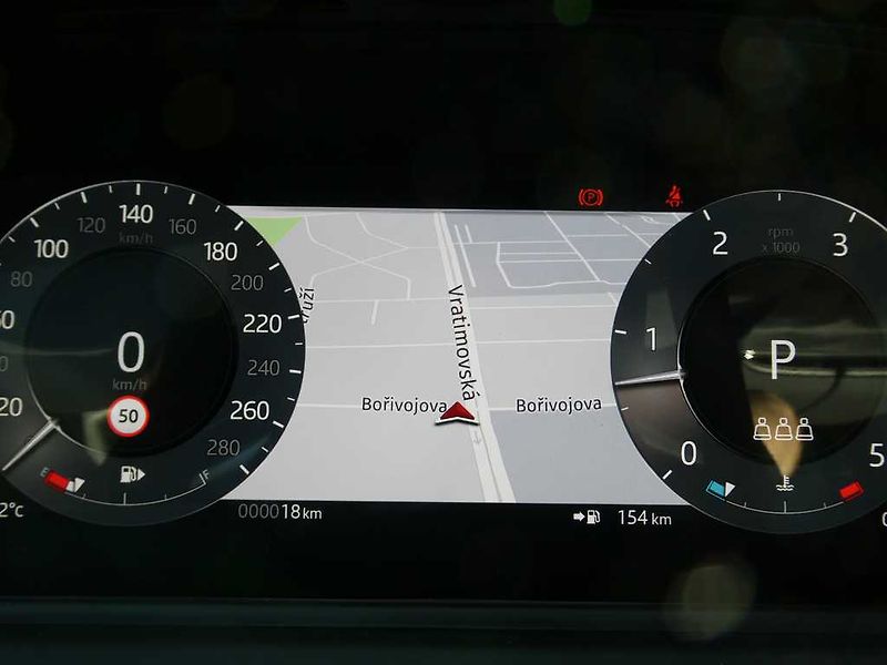 Land Rover Range Rover Velar 3,0 Dynamic SE D300 4x4 aut. - fotka 22 z 34