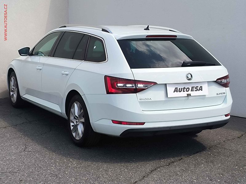 Škoda Superb (2016) 1.8 TSi, Style, bixen, +kola - fotka 6 z 25